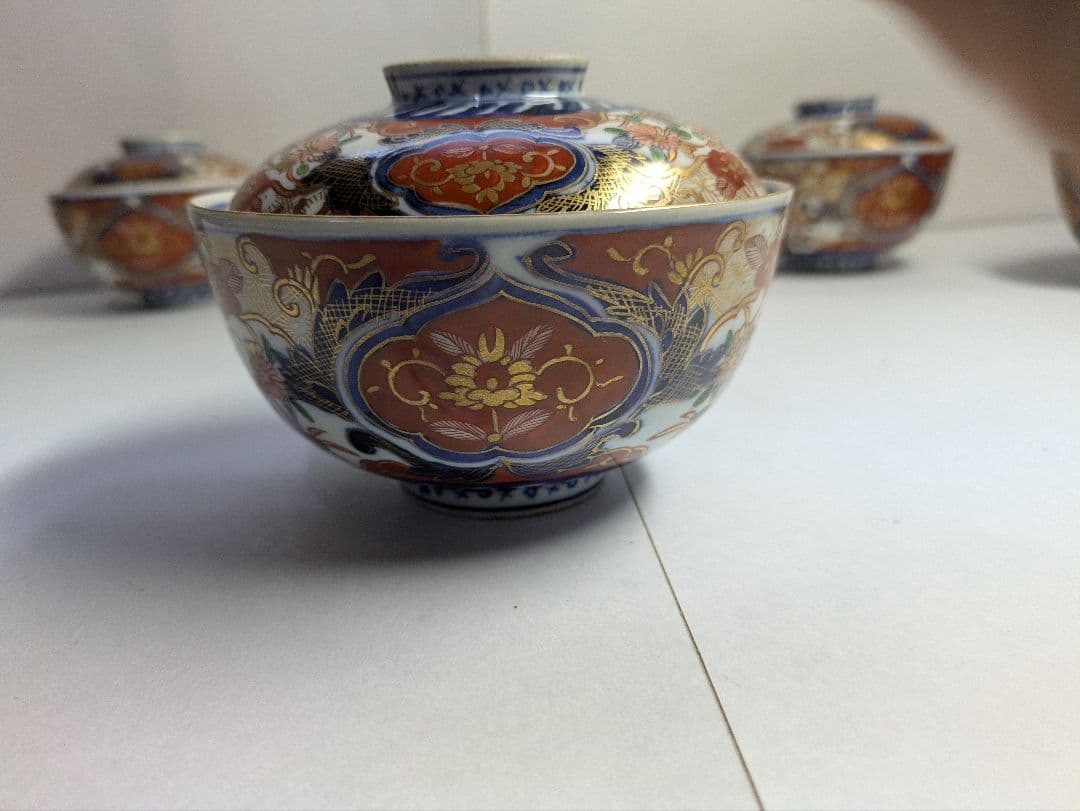 Evanさん専用、復刻版、『色絵三方唐草菊文蓋付碗』５客、銘「富貴長春」有、箱無