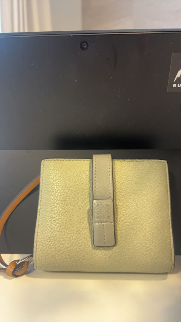 LOEWE ロエベ　 スリムジップバイフォールドウォレット