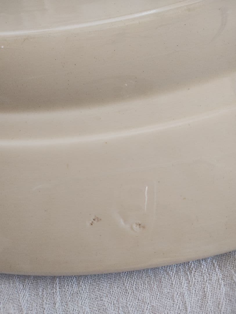 スージークーパー　スワンシースプレー　オーバル皿　グリーン刷毛塗　貫入なし