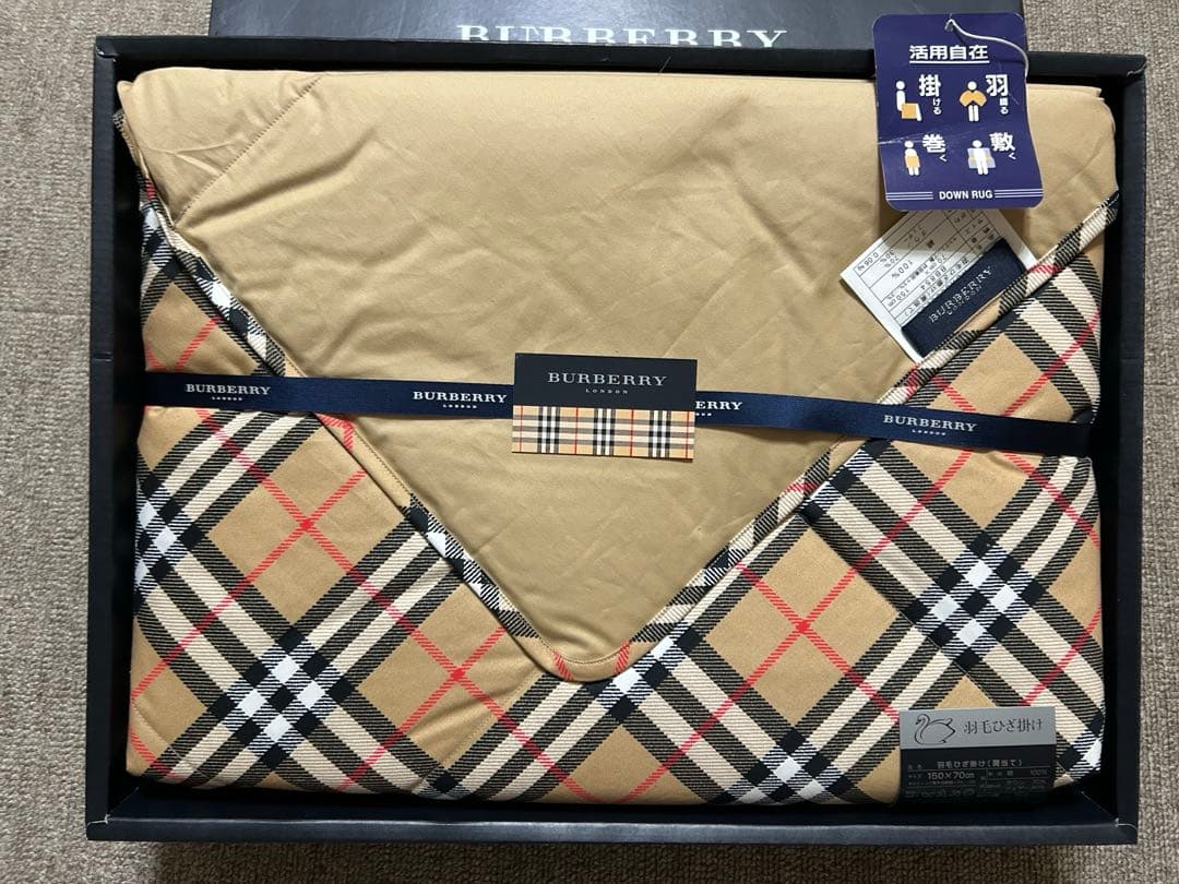 未使用　BURBERRY　バーバリー　ノバチェック　ダウン　羽毛　ひざ掛け