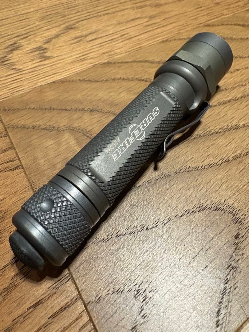 シュアファイア エグゼクティブエリートハードアナダイズドSUREFIRE E2e