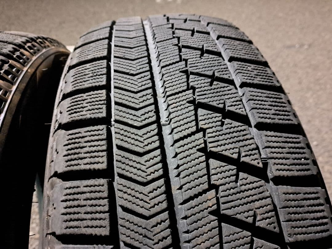 山有り！215/60R17×2安心絶対ブリザック20年製ゴム良好！送料￥300