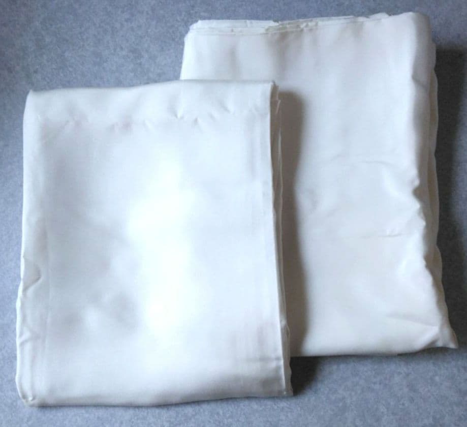 シルク100％　シーツと布団カバー　上下　掛け敷き　2枚セット