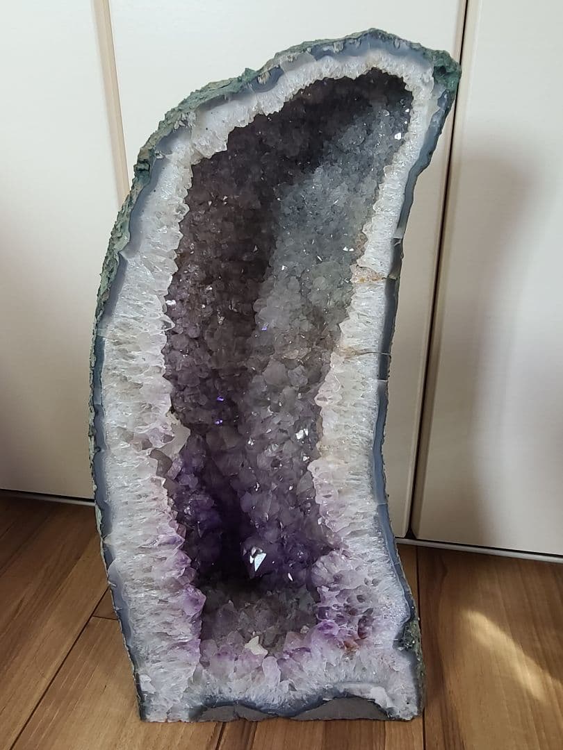 アメジストドーム　紫水晶　高さ46センチ
