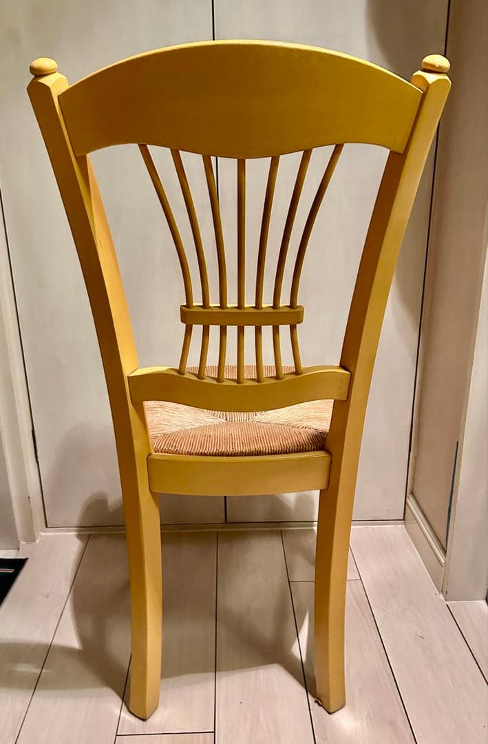 ビンテージ　イエロー　木製ラッシュシートチェア②