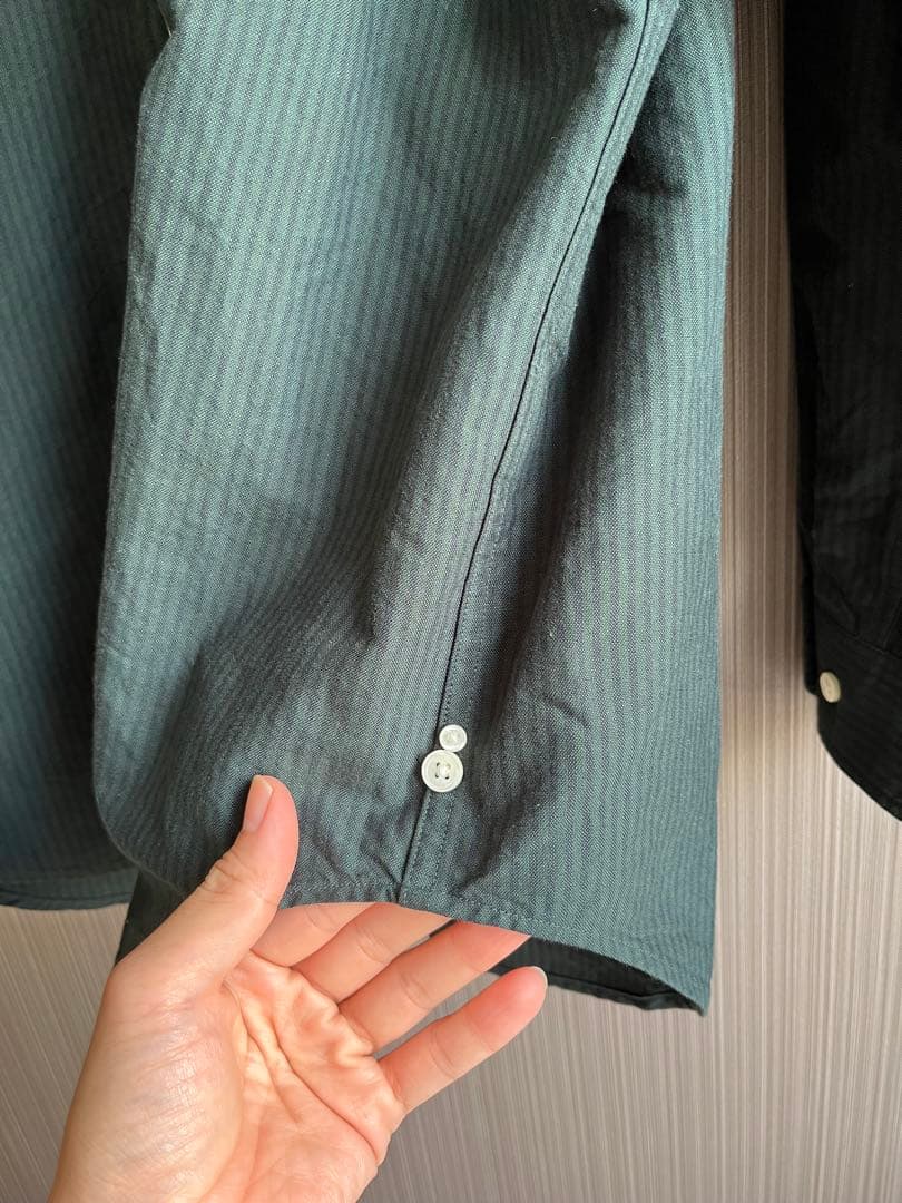 【値下げ中】Unlikely /Button Down Shirts Black