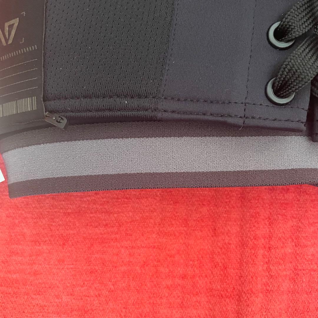 新品　未使用　N7 スポーツブラ　ブラック