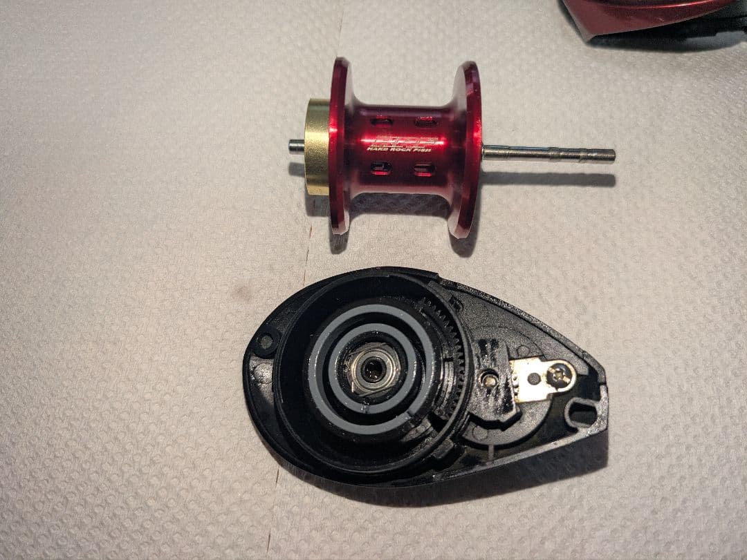 DAIWA ダイワ 20 HRF PE スペシャル 8.1R-TW ハンドル交換