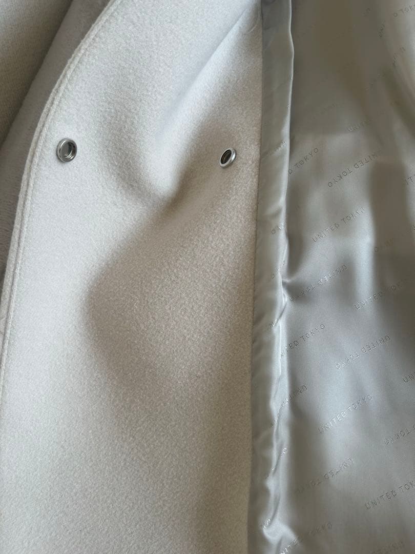 美品　ユナイテッドトウキョウ　カシミヤ混　Vネックノーカラーコート