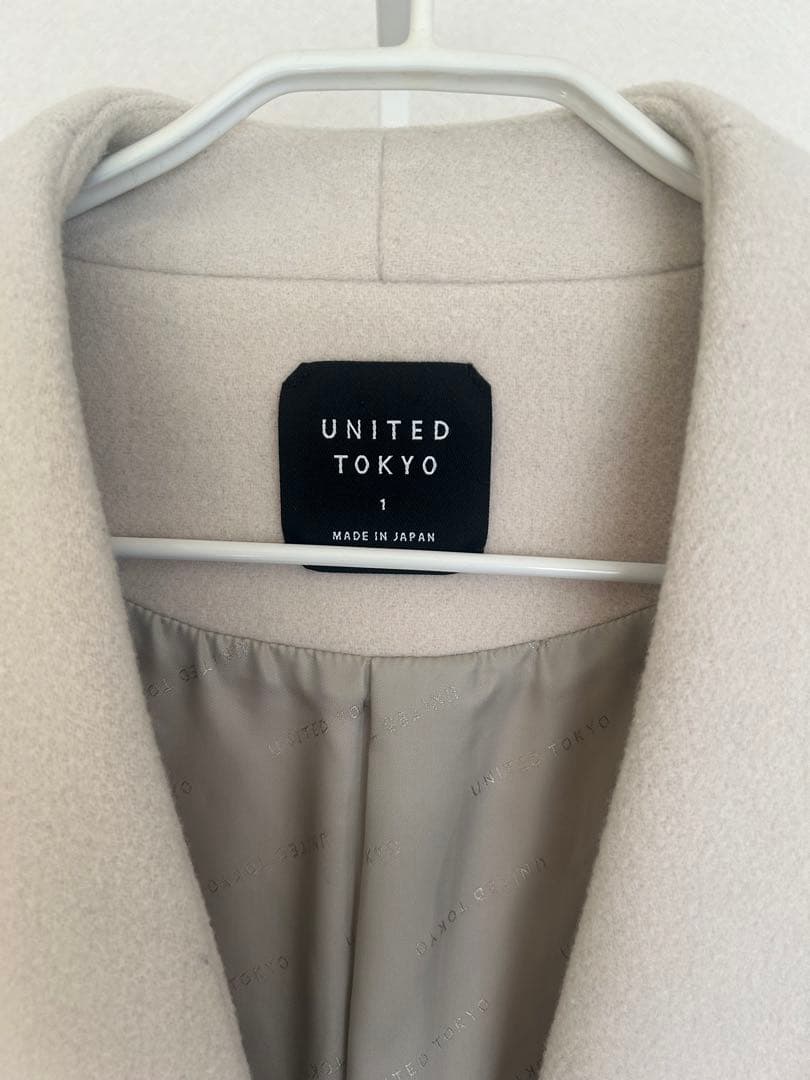 美品　ユナイテッドトウキョウ　カシミヤ混　Vネックノーカラーコート