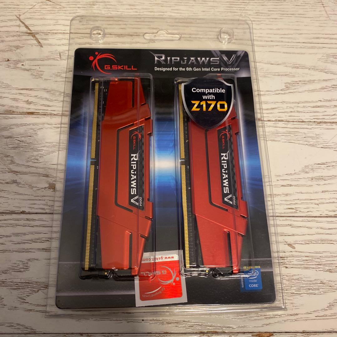G.SKILL Ripjaws V 16GB DDR4 メモリー　2枚