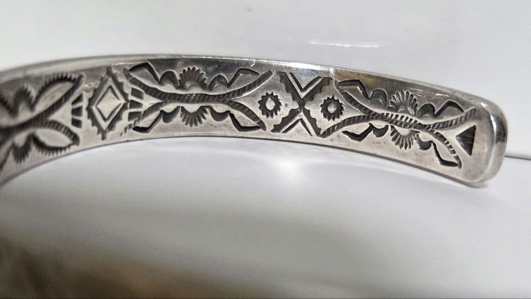 おーちゃんインディアンジュエリー レイアダカイ バングル