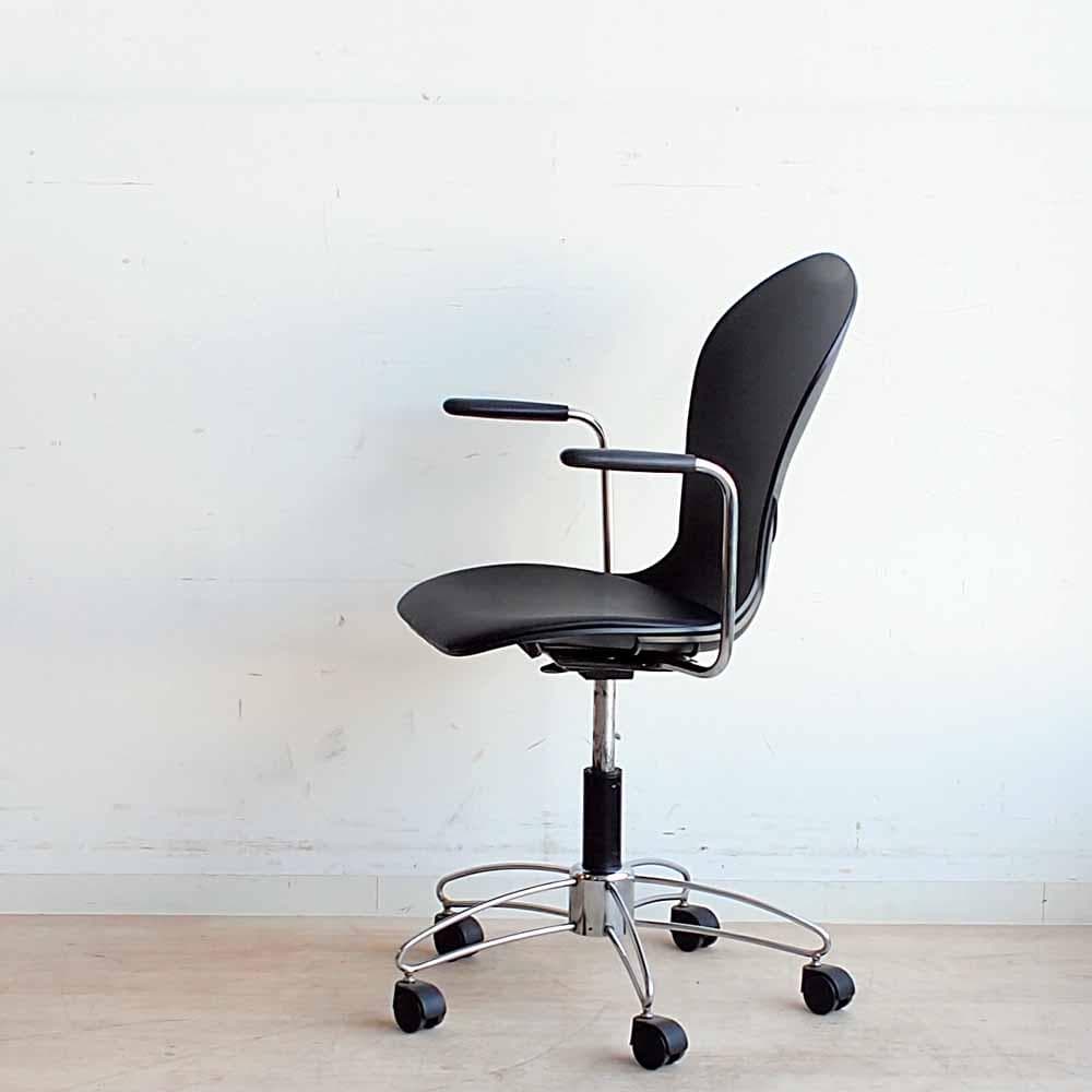 furmax デスクチェア B アーム付きワークチェア ZR24299