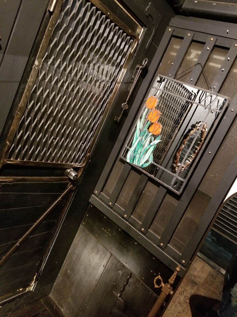 希少　ヴィンテージ　アイアン　チューリップ　ステンドグラス　ミラー　壁掛け　鏡