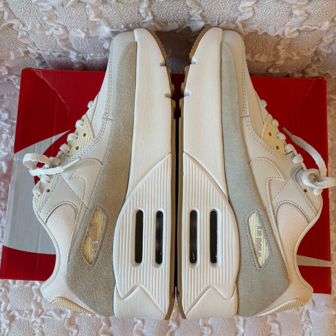 ナイキ エア マックス 90 LV8 ウィメンズシューズ　25cm 厚底