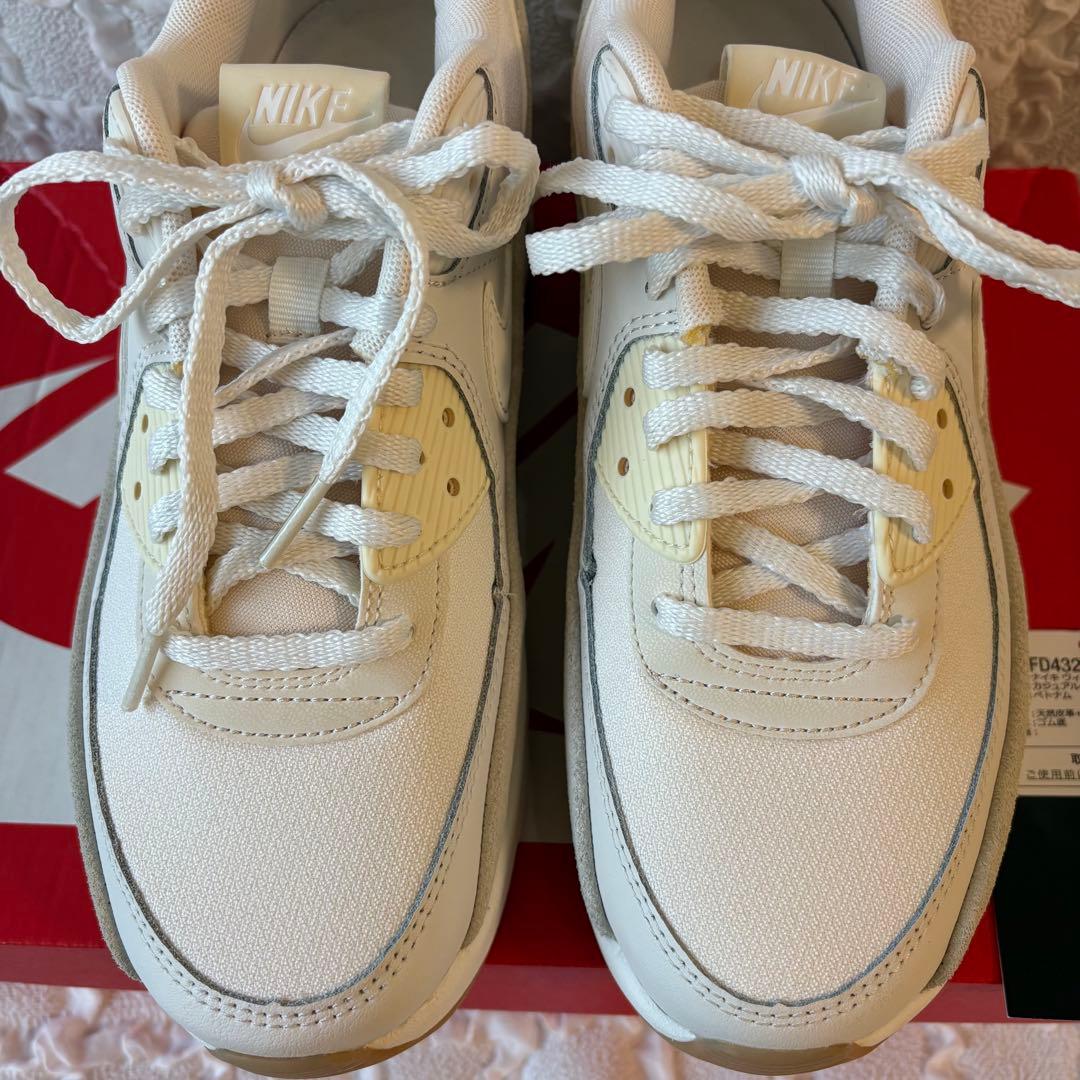 ナイキ エア マックス 90 LV8 ウィメンズシューズ　25cm 厚底