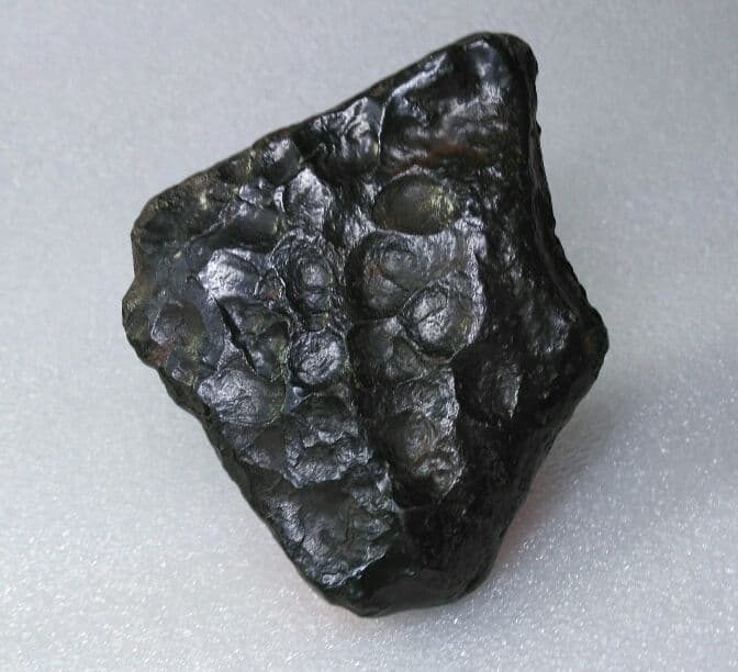 珍しい隕石　鉄隕石