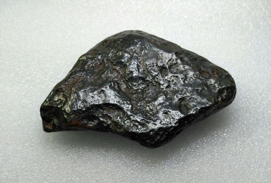 珍しい隕石　鉄隕石
