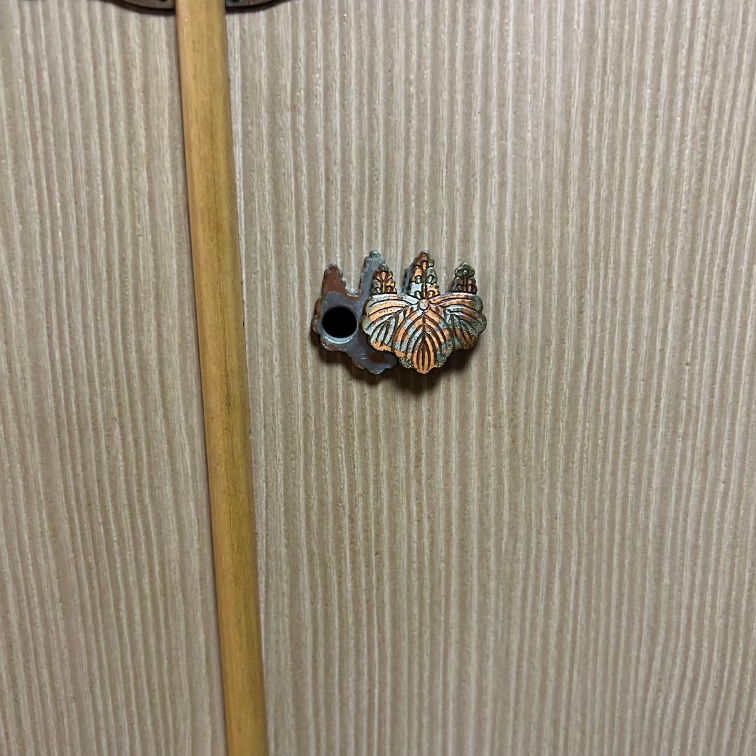 極希少　桐下駄箱　桐箪笥　和桐　前飾り付き　年輪に桐　隠し鍵飾り　和モダン