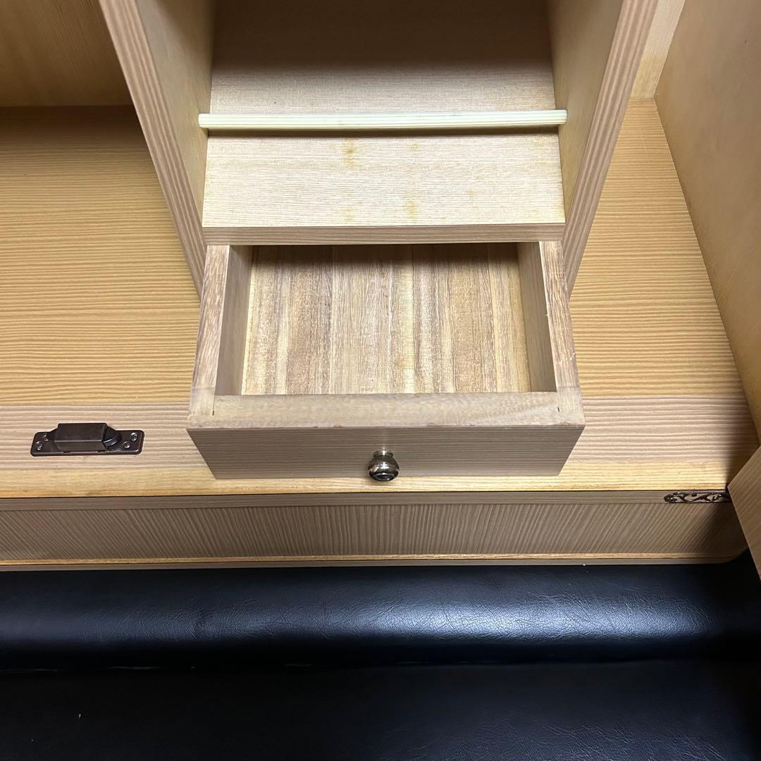 極希少　桐下駄箱　桐箪笥　和桐　前飾り付き　年輪に桐　隠し鍵飾り　和モダン