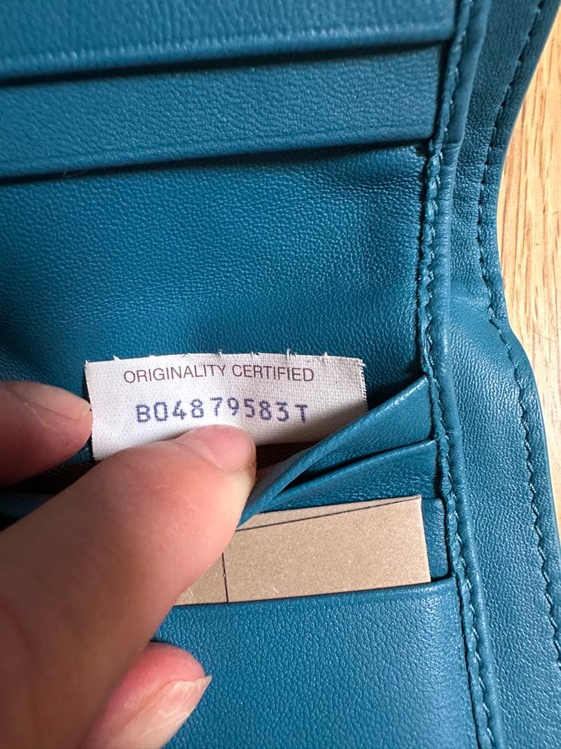 BOTTEGA VENETA 二つ折り財布　ボッテガヴェネタ