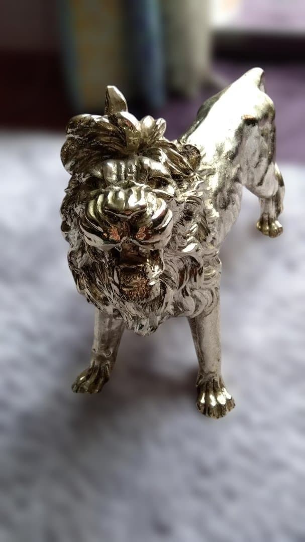 シルバーライオン置物