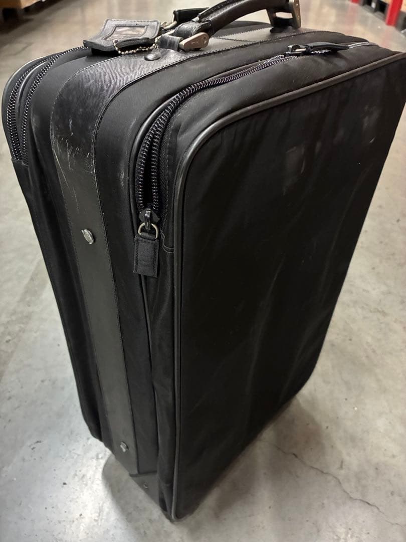 A）プラダ PRADA キャリーケース ブラック系 黒 スーツケース ナイロン