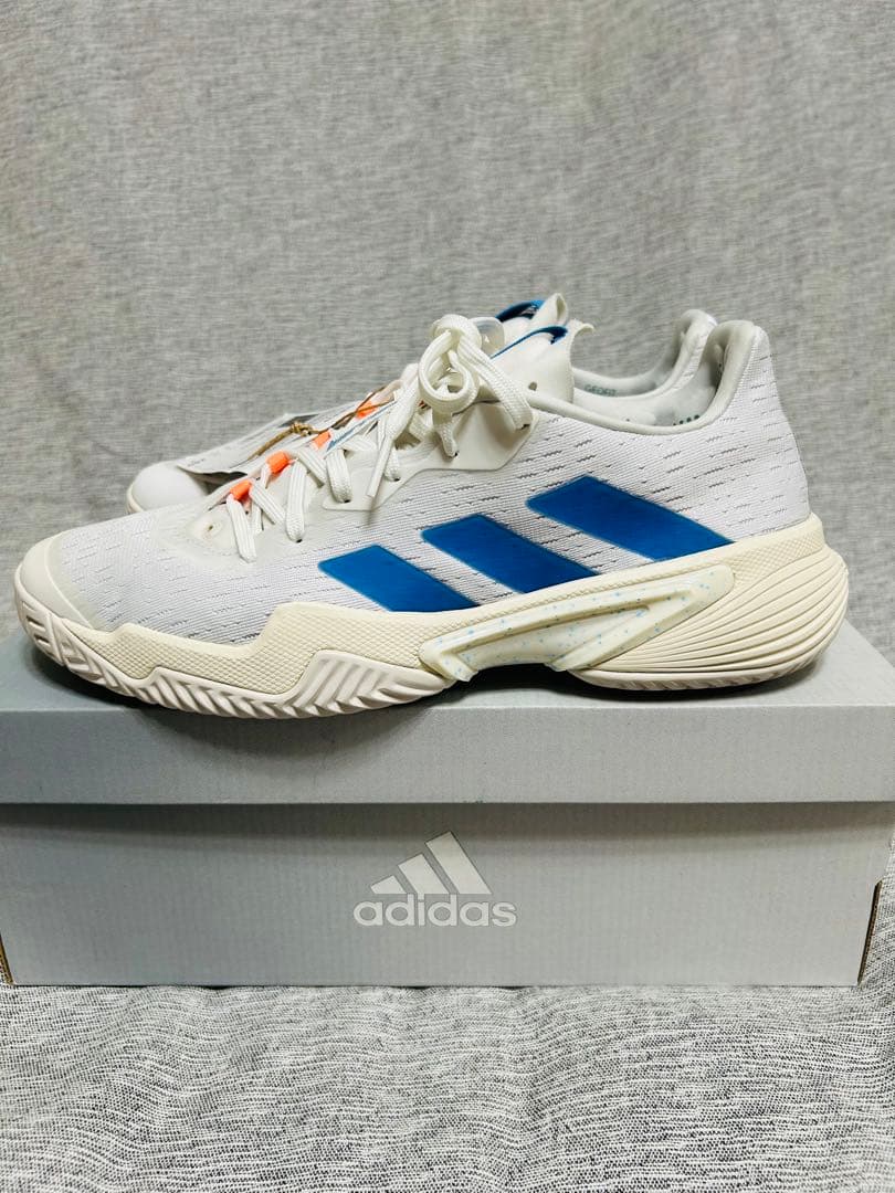 ☆新品タグ付☆ アディダス　テニスシューズ　オールコート　26.0cm