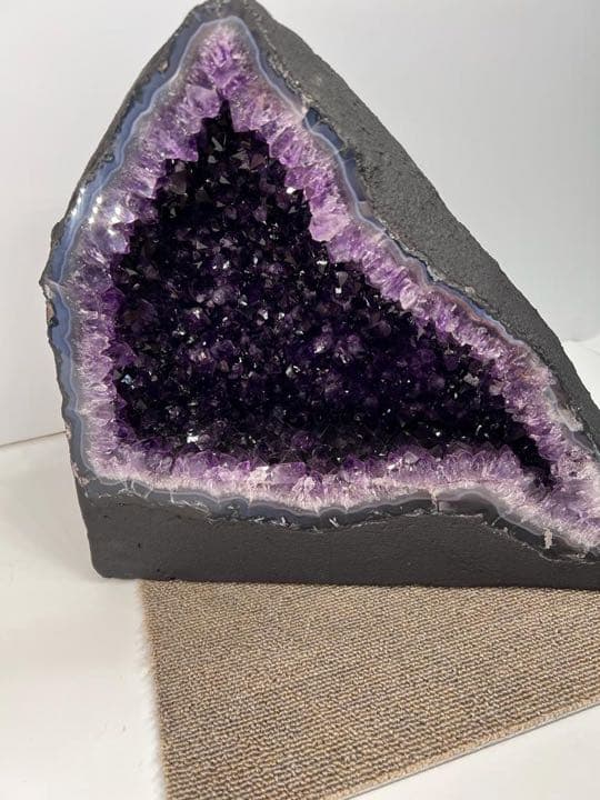 美しいアメジストドーム　15.4kl 29cm