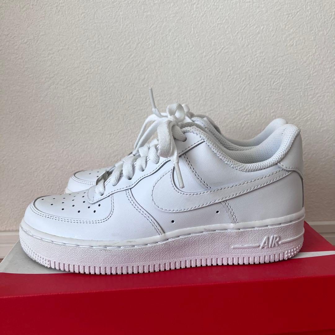 ナイキ エアフォース1 白 ホワイト NIKE エアフォースワン 22cm