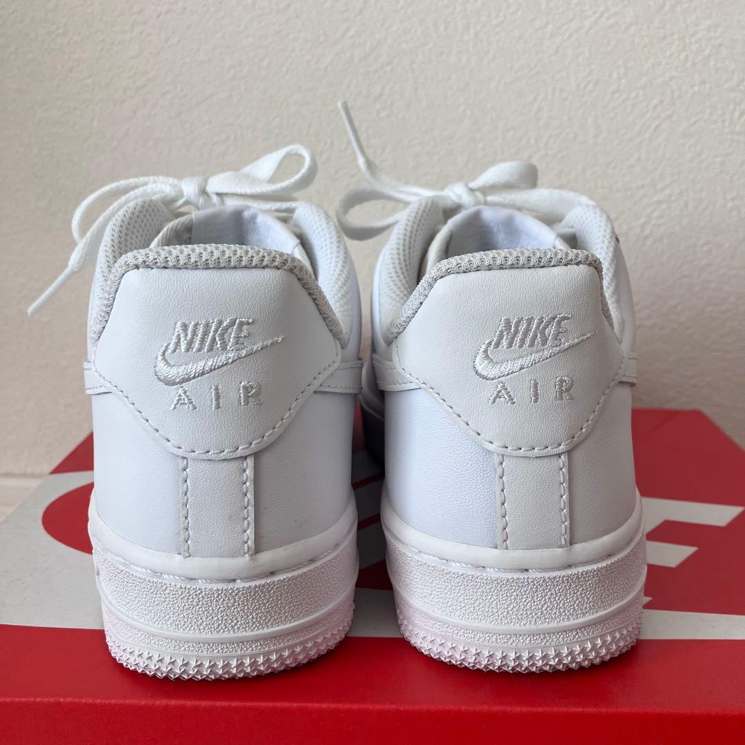 ナイキ エアフォース1 白 ホワイト NIKE エアフォースワン 22cm