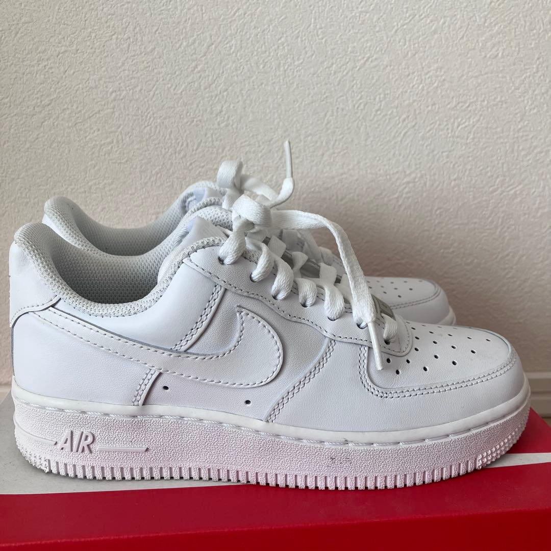 ナイキ エアフォース1 白 ホワイト NIKE エアフォースワン 22cm