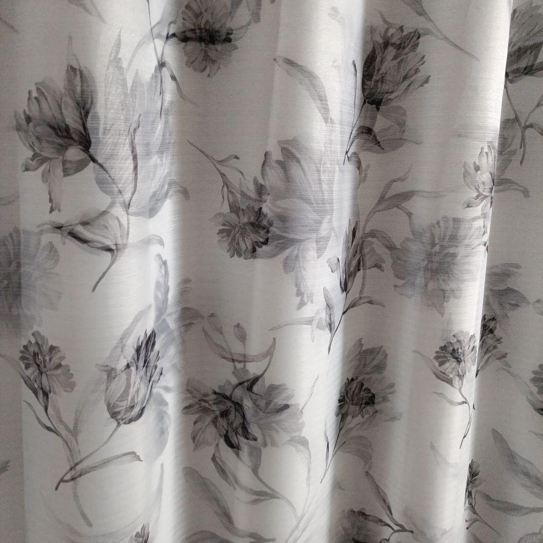 フランフランカーテン×3枚200×100と ニトリ遮光カーテン2枚200×100