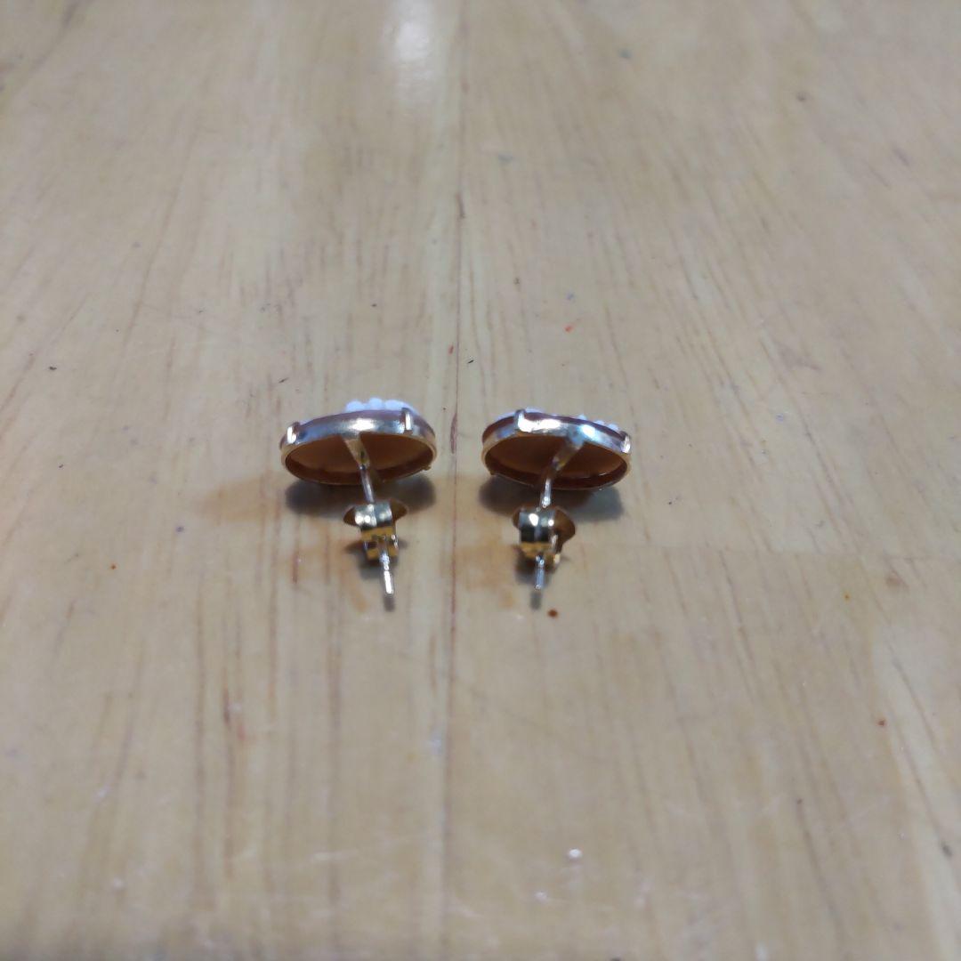 18金イタリア製シェルカメオ スタッドピアス