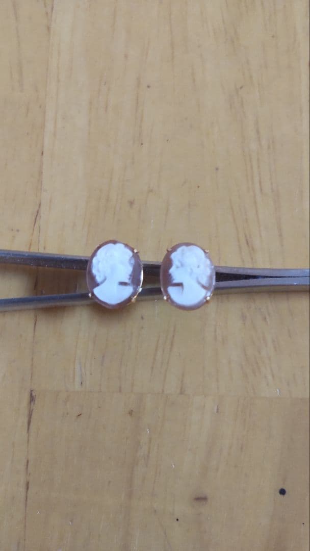 18金イタリア製シェルカメオ スタッドピアス