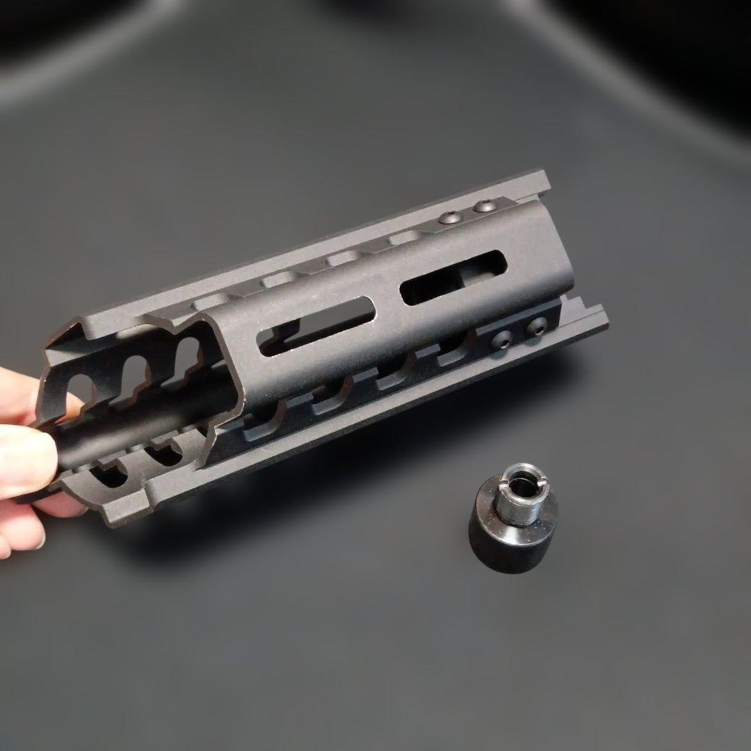東京マルイ　p90 レイルハンドガード　mlok