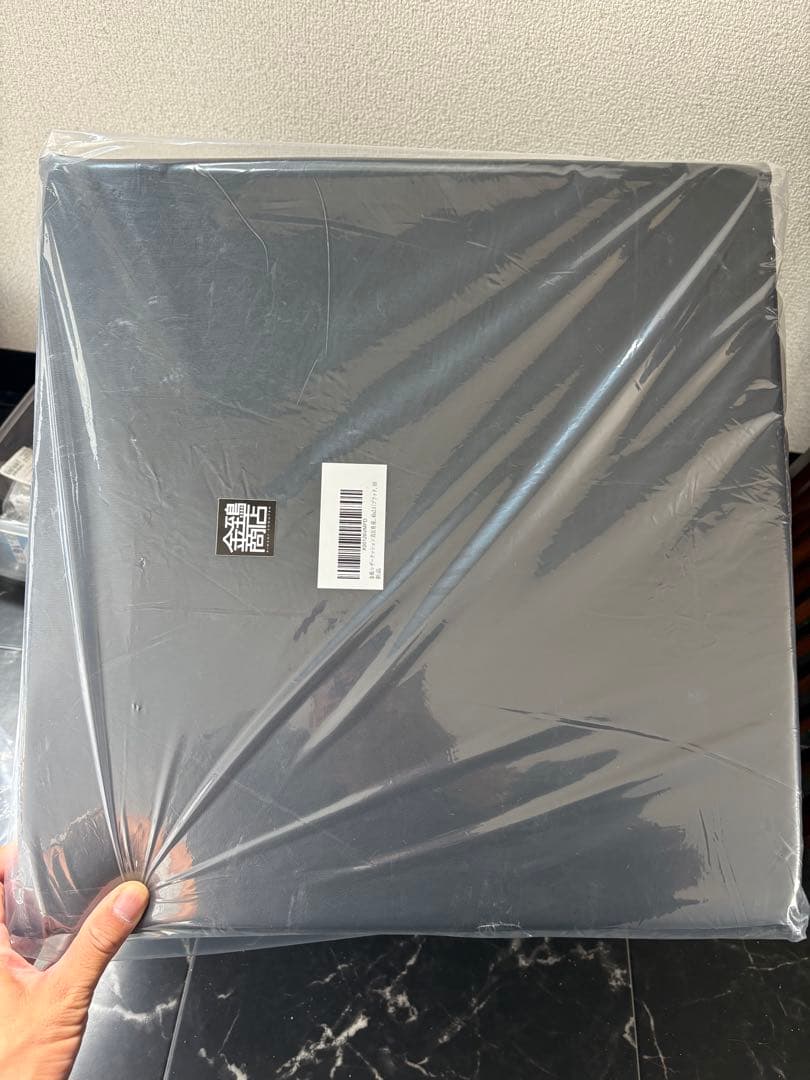 【新品】　黒い正方形クッション　10枚　金鵄商店