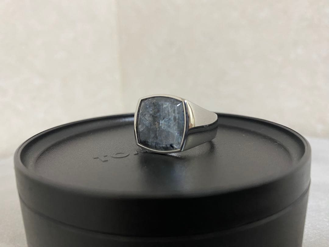 【新品】TOM WOOD リング　Cushion Larvikite 62