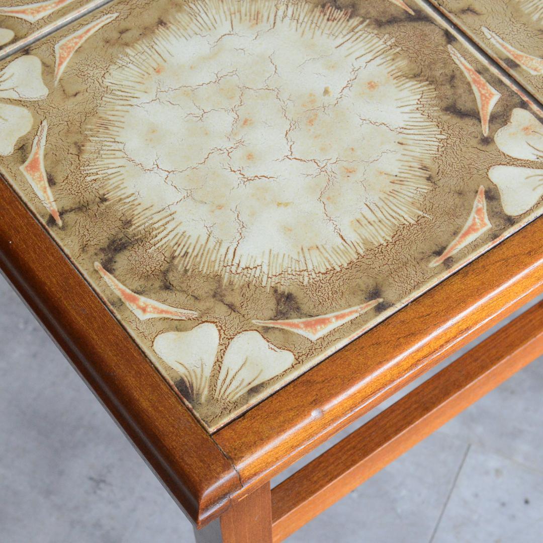 イギリス ヴィンテージ チーク タイルトップ ネストテーブル サイドテーブル