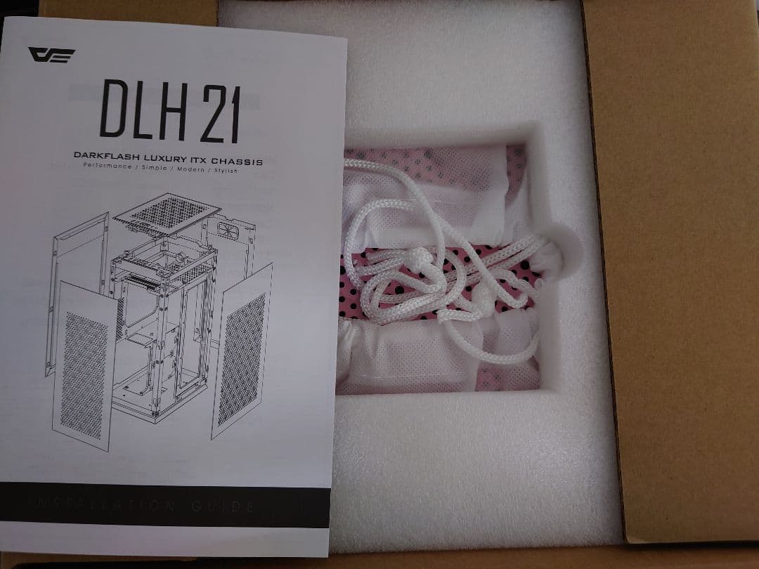 darkFlash DLH 21 ITXケース