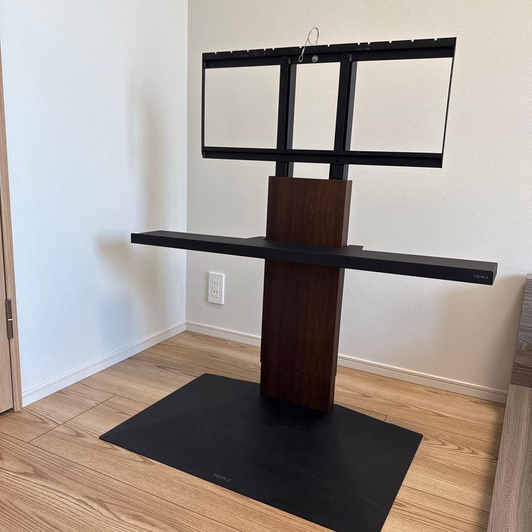 EQUALS テレビ台 モダンデザイン