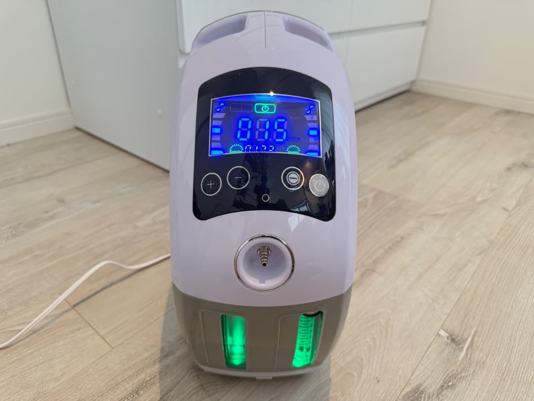 【美品・使用50時間未満】小型ペット用　高性能酸素濃縮器＋酸素室セット