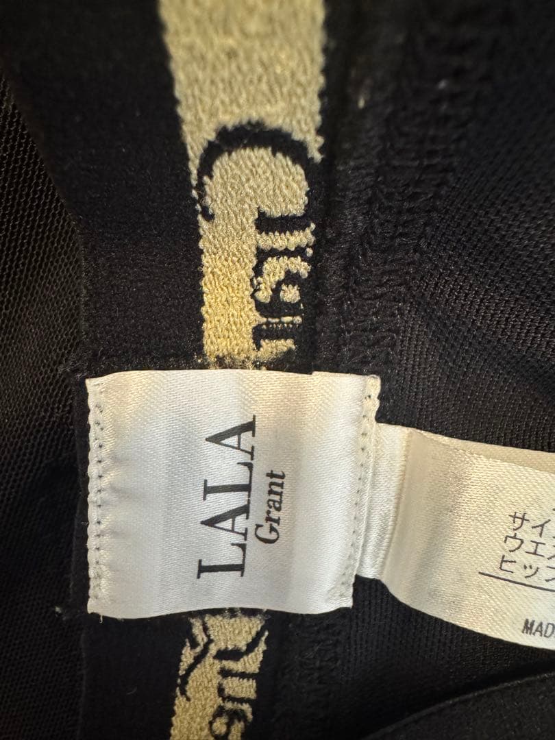 【試着のみ】グラントイーワンズ　LALA ドレナージュスパッツ82