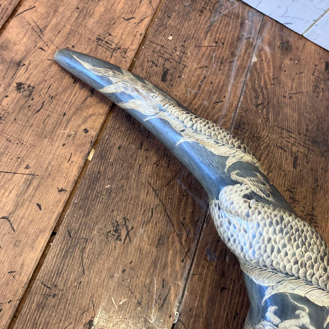 昭和レトロ アンティーク 水牛の角 彫刻 龍 双龍 天然 縁起物 置物 オブジェ