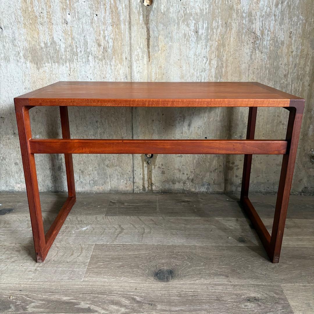 ヴィンテージ チーク材　無垢材　ネストテーブル　オイルフィニッシュ