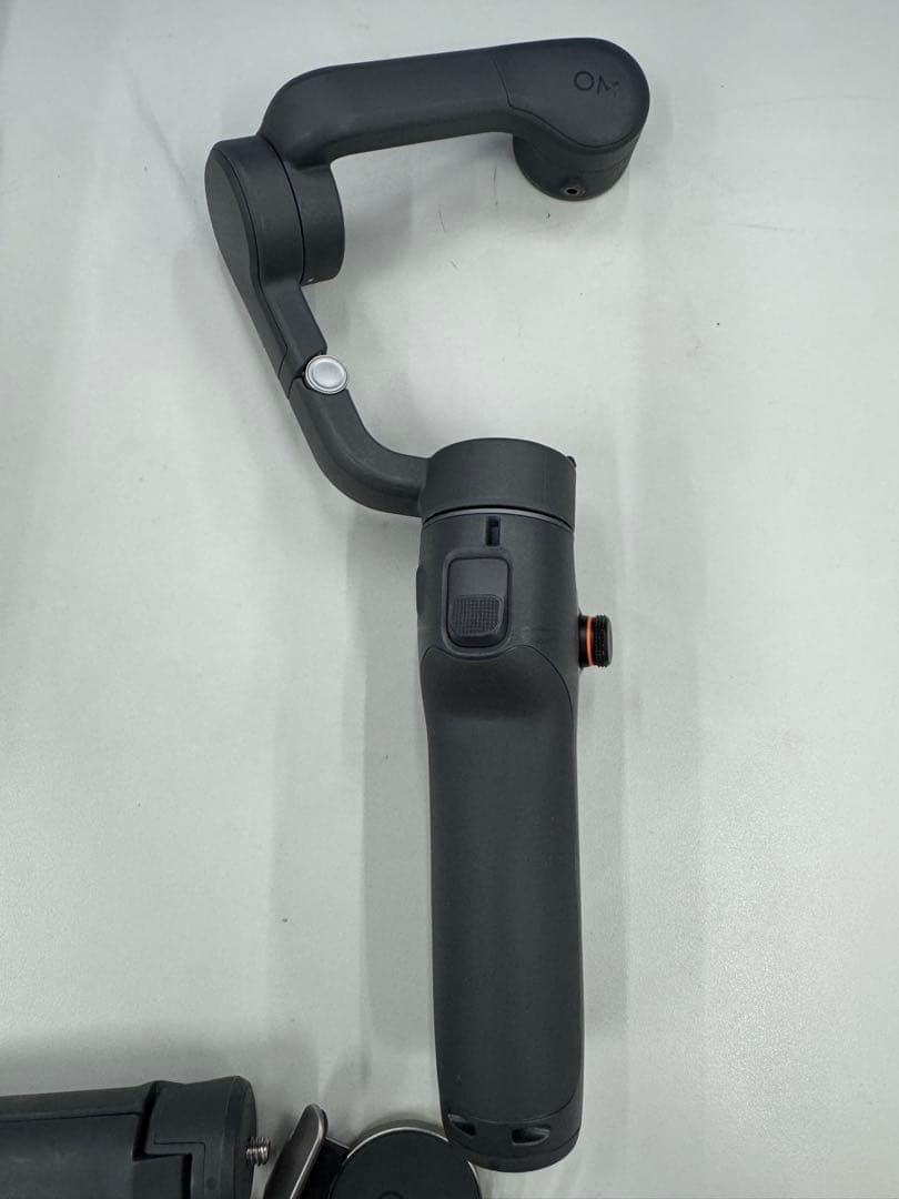 DJI Osmo Mobile 6 スタビライザー