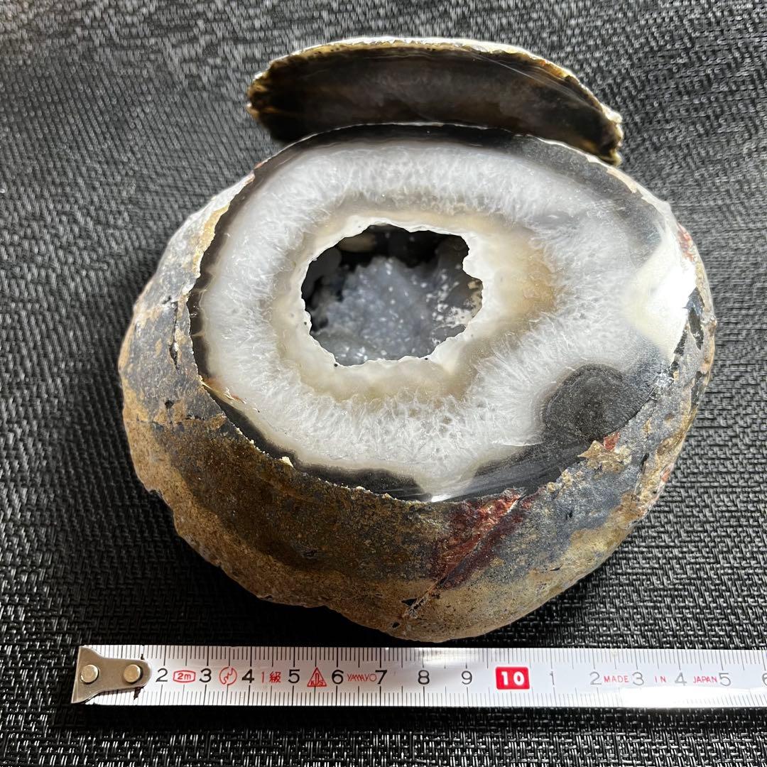 天然石　トレジャーメノウ　重量1.９kg 　幅約155mm