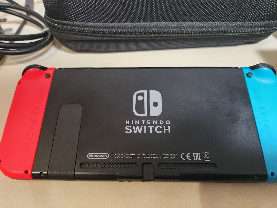 Nintendo Switch 本体(箱なし)　ケース付