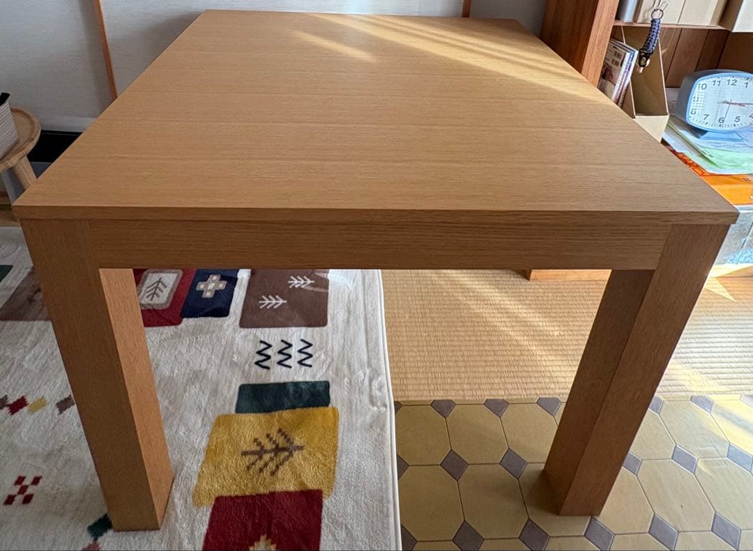 ナチュラルウッド 木製ダイニングテーブル 90センチ四方　スクエア