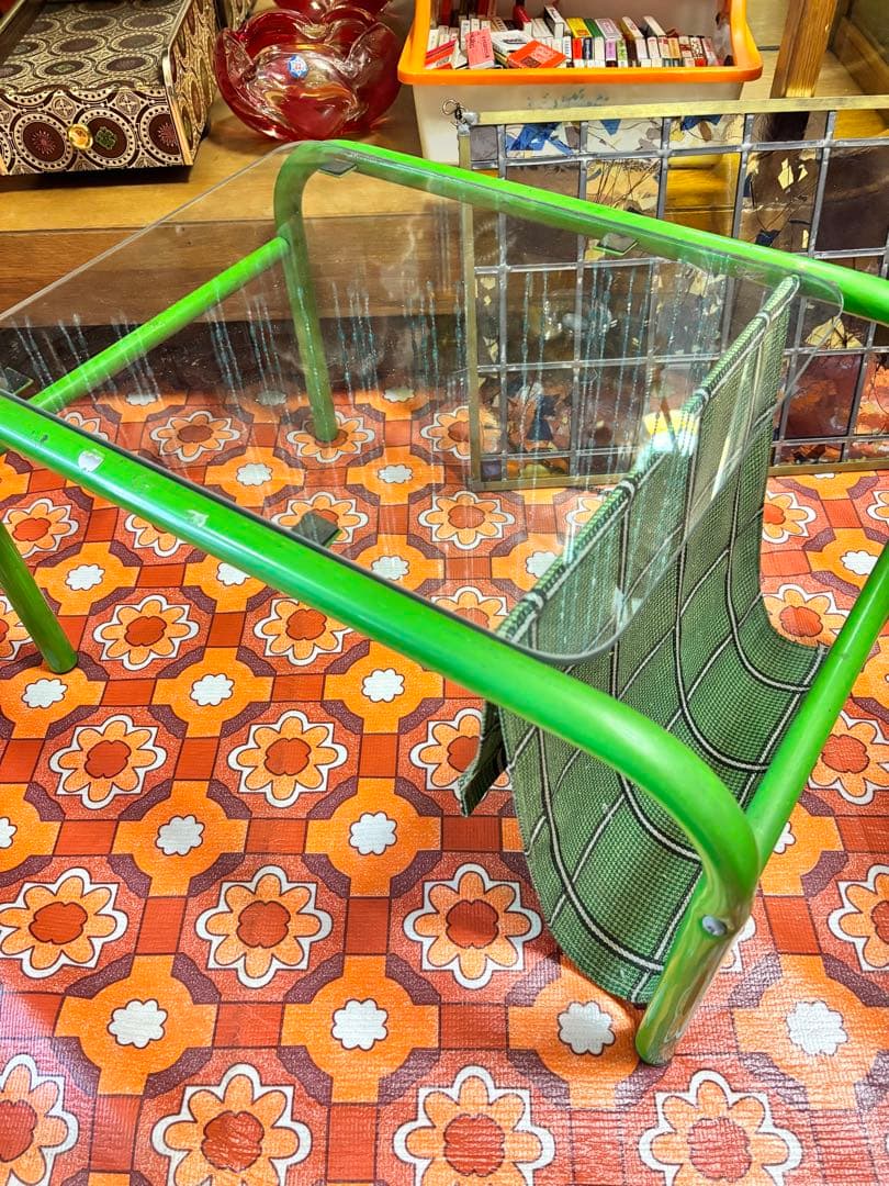 レトロ　 アンティークヴィンテージガラステーブル 当時物　マガジンラック付き